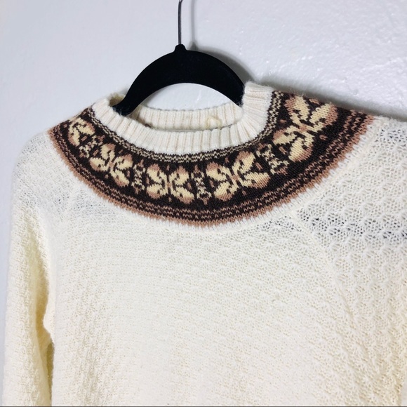 Knit sweater with detailed crewneck collar - Picture 3 of 8